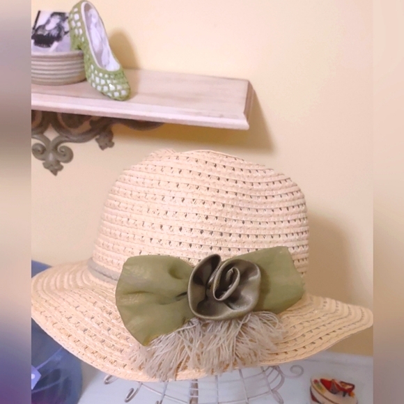 Cream Color Casual Hat - Picture 12 of 16